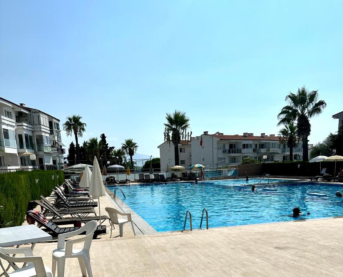 Daire Daire Deniz Manzarali, Plajli Ve Havuzlu Sitede, Seckin Sitesi,