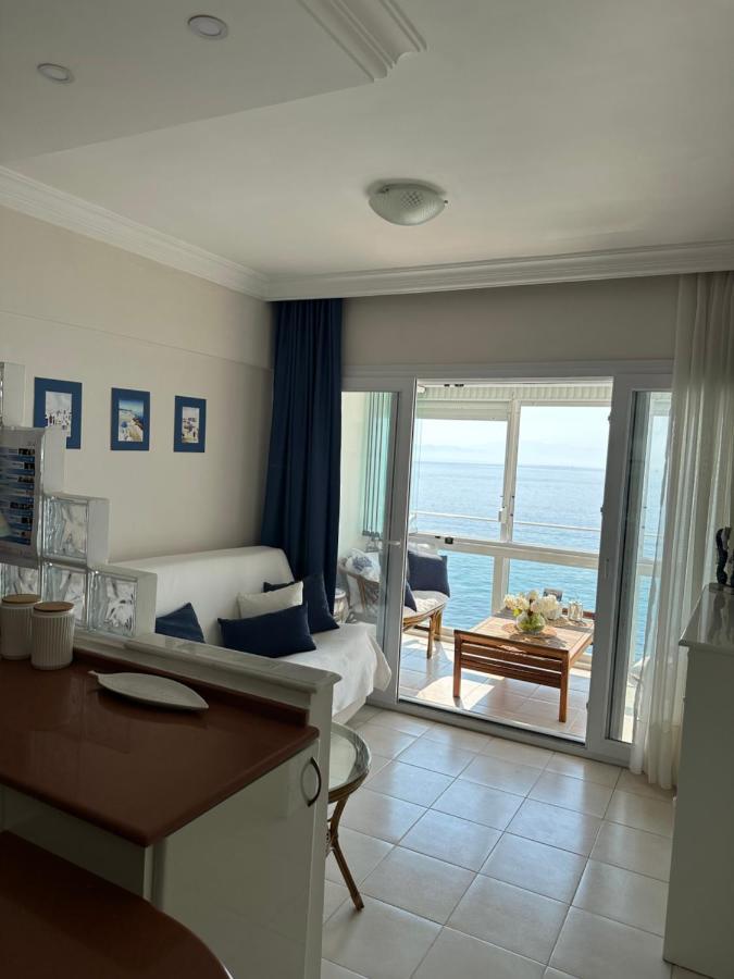 Daire Deniz Manzarali, Plajli Ve Havuzlu Sitede, Seckin Sitesi, Daire