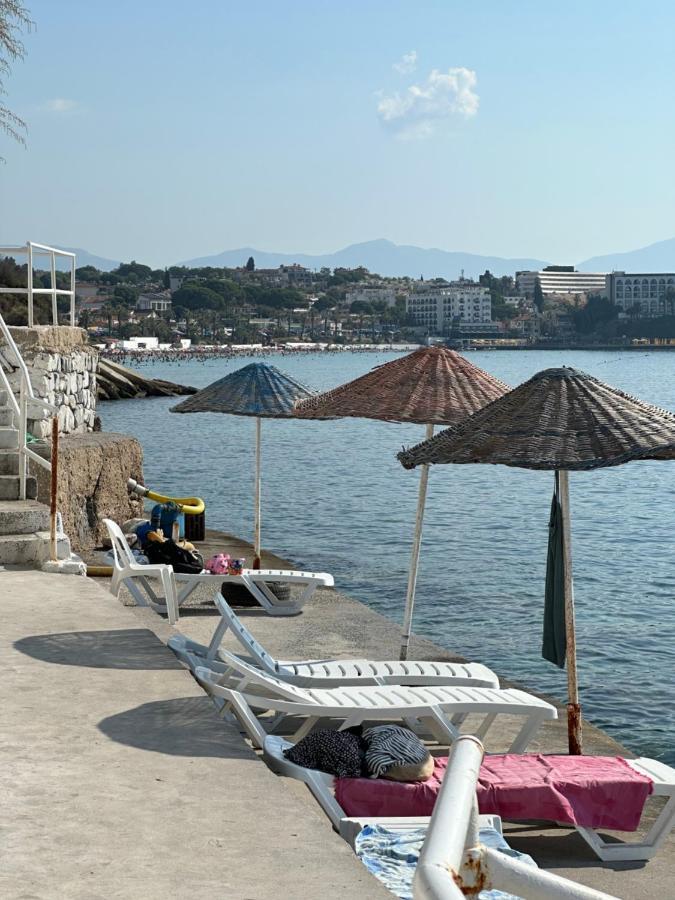 Daire Deniz Manzarali, Plajli Ve Havuzlu Sitede, Seckin Sitesi, Daire Kuşadası